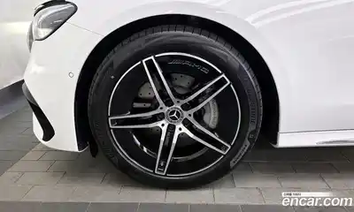 Mercedes-Benz E-Class 2025 2.0 Автомат в Москве № 1001311, миниатюра 5