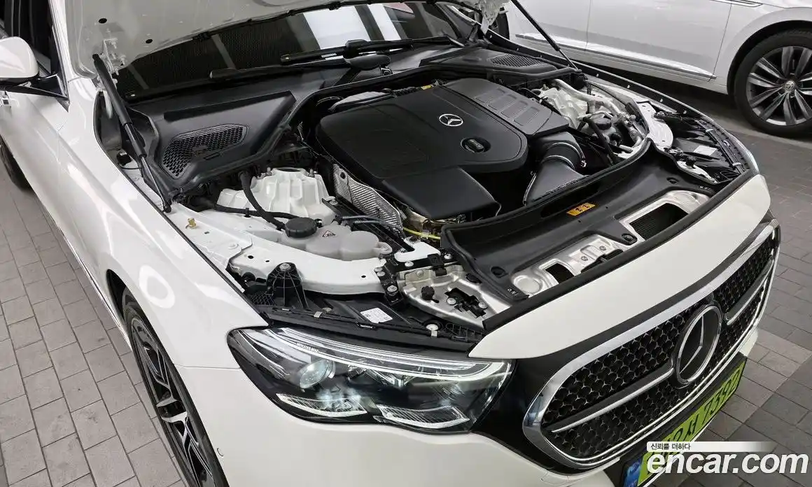 Mercedes-Benz E-Class 2025 2.0 Автомат в Москве № 1001311, фото 6