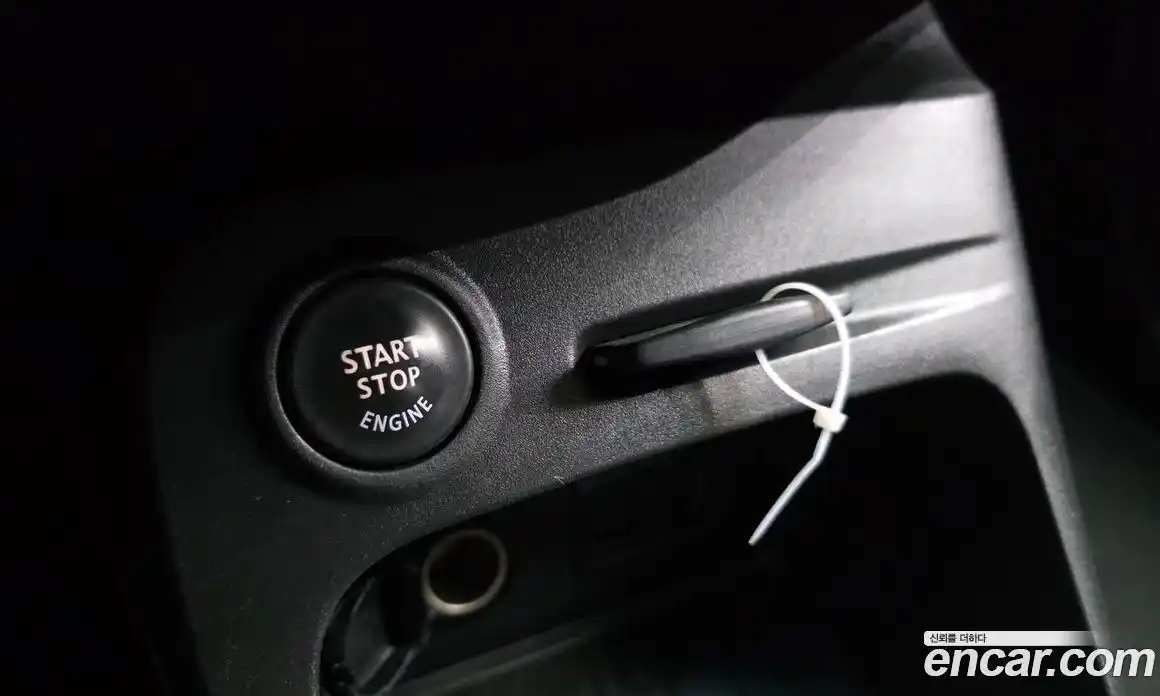 Renault QM3 2015 1.5 Автомат в Москве № 1003661, фото 17