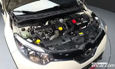 Renault QM3 2015 1.5 Автомат в Москве № 1003661, миниатюра 6