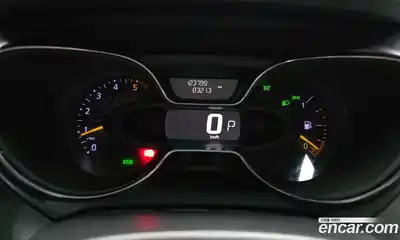 Renault QM3 2015 1.5 Автомат в Москве № 1003661, миниатюра 8