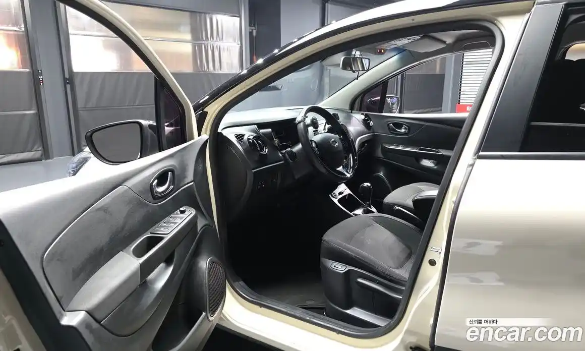 Renault QM3 2015 1.5 Автомат в Москве № 1003661, фото 10