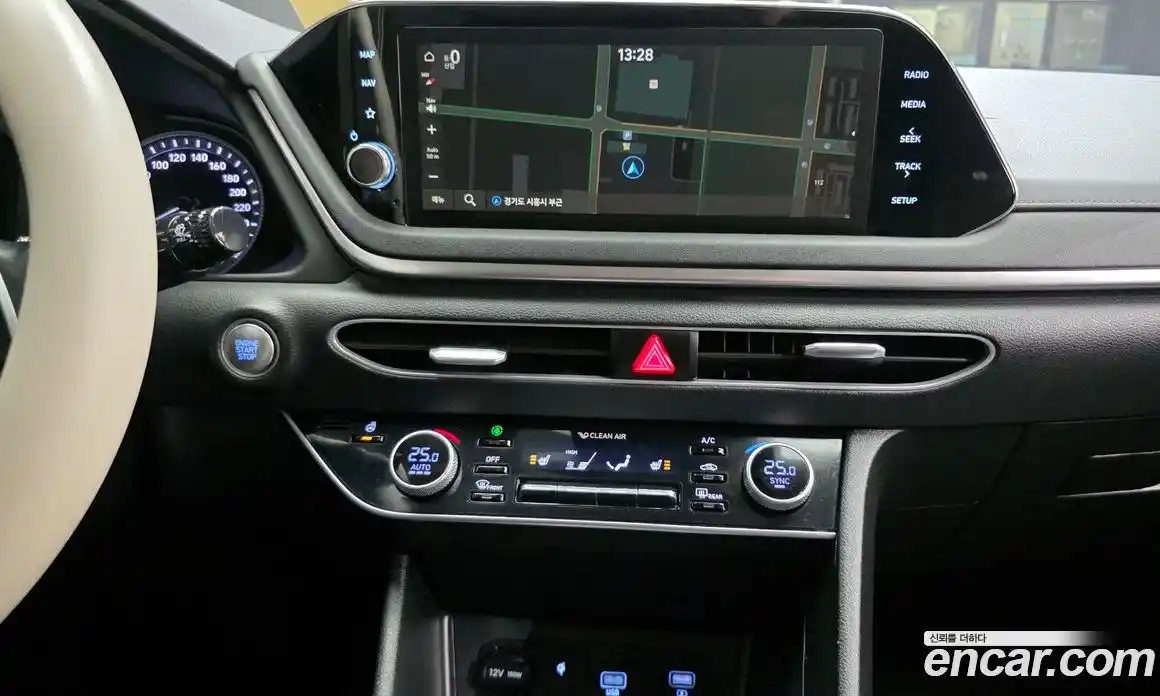 Hyundai Sonata 2021 2.0 Автомат в Москве № 1008802, фото 18