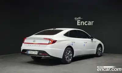 Hyundai Sonata 2021 2.0 Автомат в Москве № 1008802, миниатюра 2