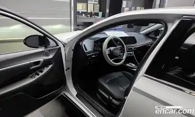 Hyundai Sonata 2021 2.0 Автомат в Москве № 1008802, миниатюра 10