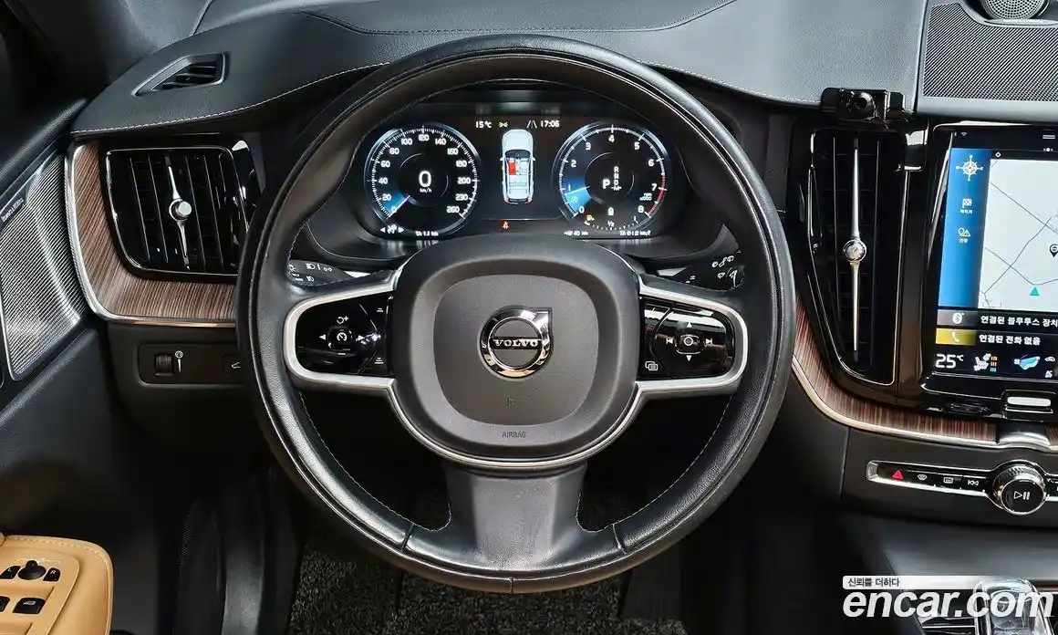 Volvo XC60 2021 2.0 гидро в Москве № 1008986, фото 13