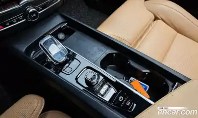 Volvo XC60 2021 2.0 гидро в Москве № 1008986, миниатюра 9