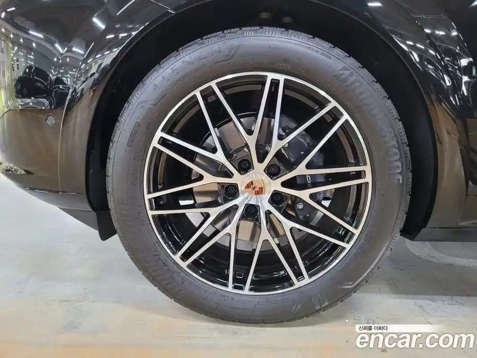 Porsche Cayenne 2025 3.0 гидро в Москве № 1011819, фото 18