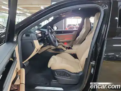 Porsche Cayenne 2025 3.0 гидро в Москве № 1011819, миниатюра 10
