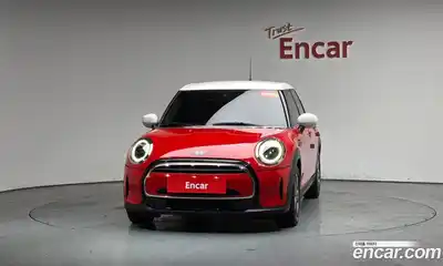 Mini Cooper 2023 1.5 гидро в Москве № 1013793, миниатюра 2