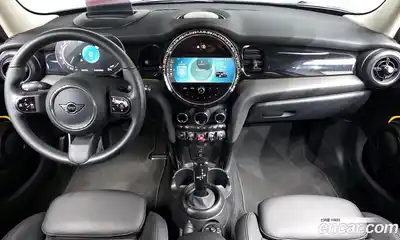 Mini Cooper 2023 1.5 гидро в Москве № 1013793, миниатюра 6