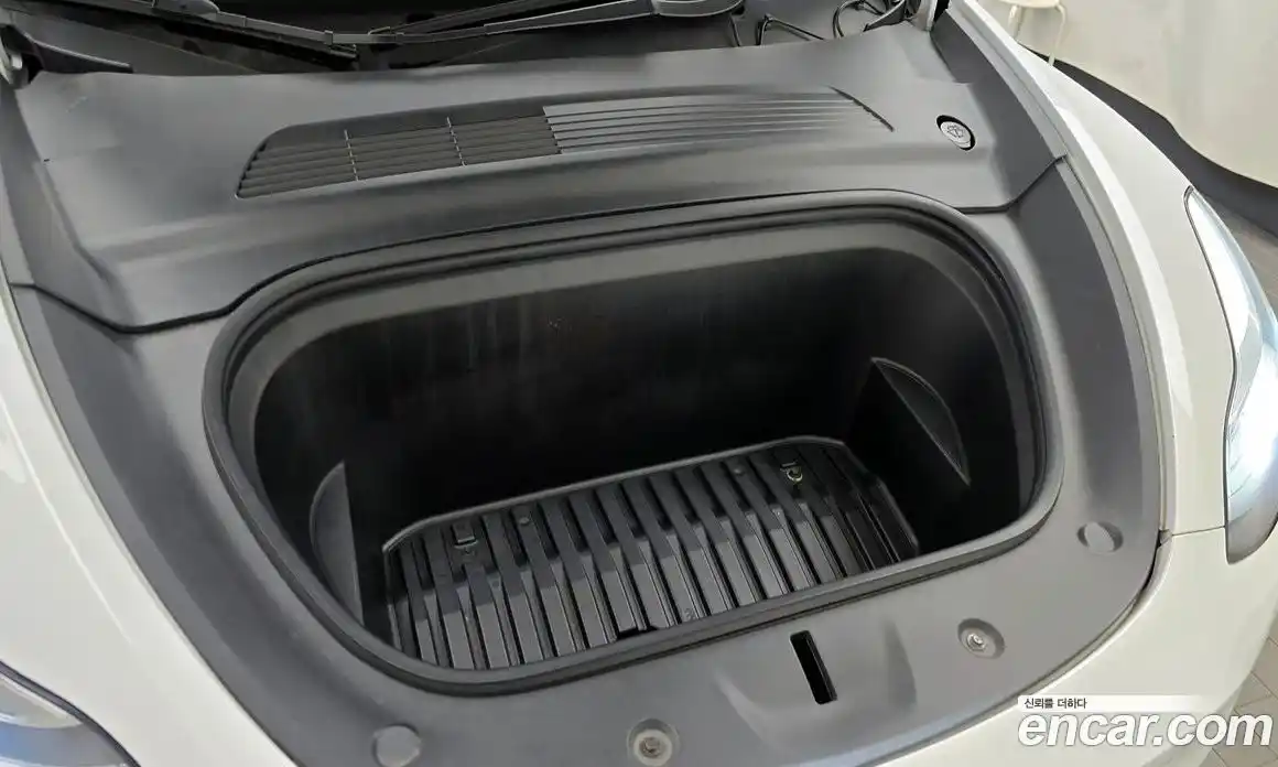 Tesla Model Y 2021 0.2 гидро в Москве № 1014275, фото 6