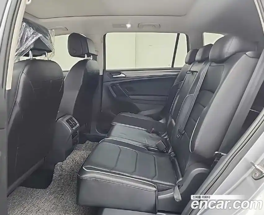 Volkswagen Tiguan 2022 2.0 гидро в Москве № 1014804, фото 12