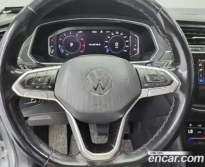 Volkswagen Tiguan 2022 2.0 гидро в Москве № 1014804, миниатюра 9
