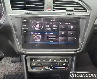 Volkswagen Tiguan 2022 2.0 гидро в Москве № 1014804, миниатюра 10
