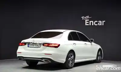 Mercedes-Benz E-Class 2023 2.0 гидро в Москве № 138740, миниатюра 2
