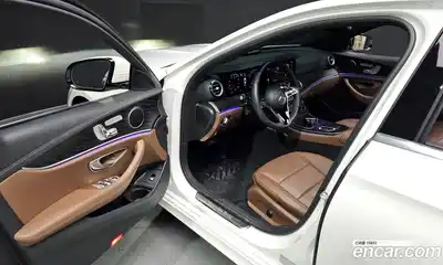 Mercedes-Benz E-Class 2023 2.0 гидро в Москве № 138740, миниатюра 10
