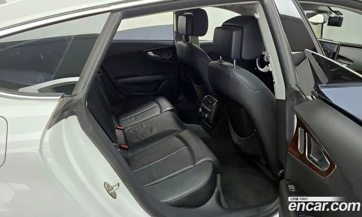Audi A7 2014 3.0 гидро в Москве № 142404, фото 12