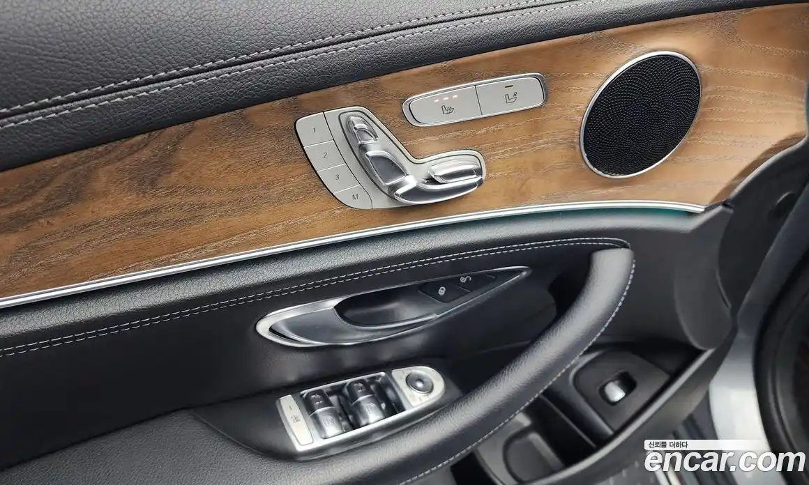Mercedes-Benz E-Class 2018 1.9 гидро в Москве, фото 19