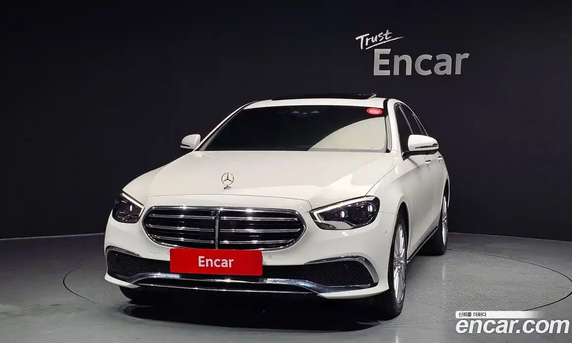 Mercedes-Benz E-Class 2022 2.0 гидро в Москве, фото 3