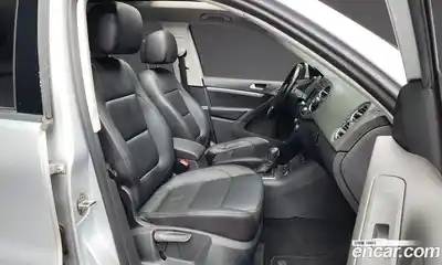 Volkswagen Tiguan 2013 2.0 гидро в Москве № 152545, миниатюра 11