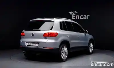 Volkswagen Tiguan 2013 2.0 гидро в Москве № 152545, миниатюра 2