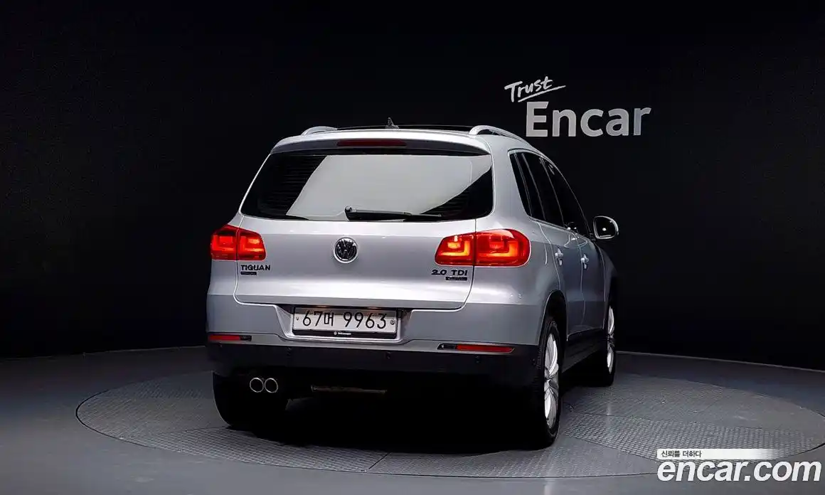 Volkswagen Tiguan 2013 2.0 гидро в Москве № 152545, фото 4