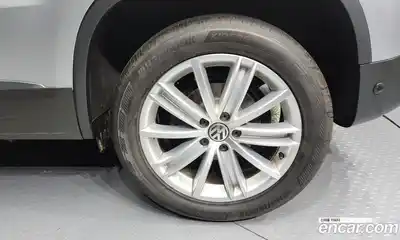Volkswagen Tiguan 2013 2.0 гидро в Москве № 152545, миниатюра 5
