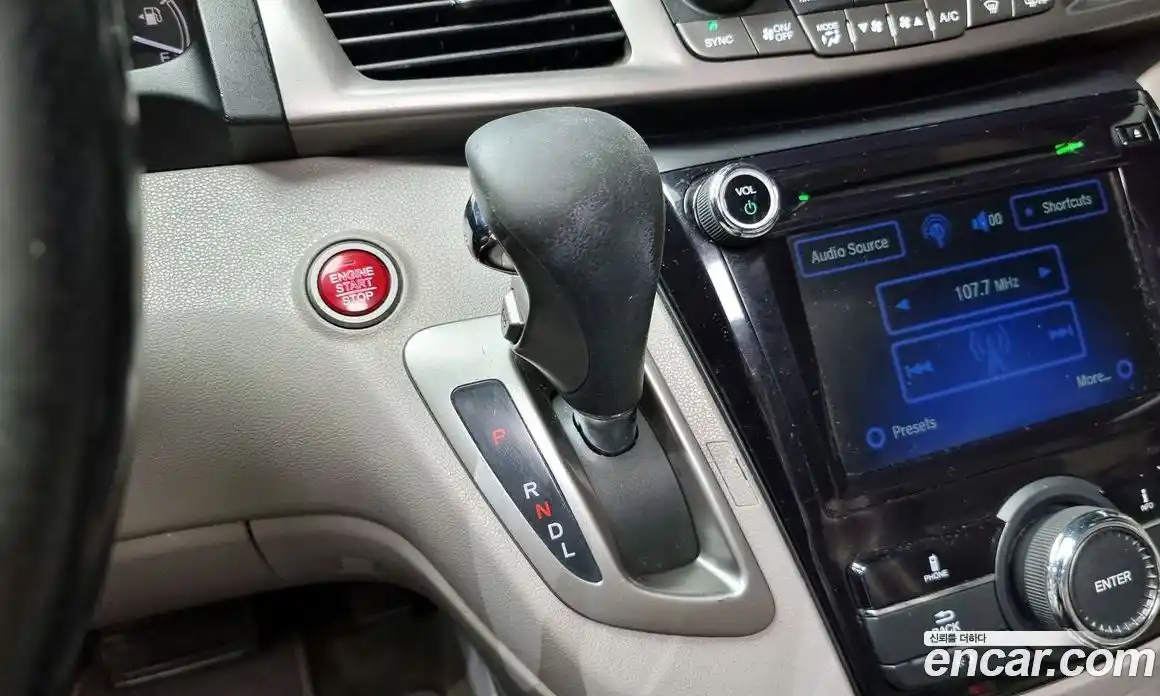 Honda Odyssey 2015 3.5 гидро в Москве № 160327, фото 9