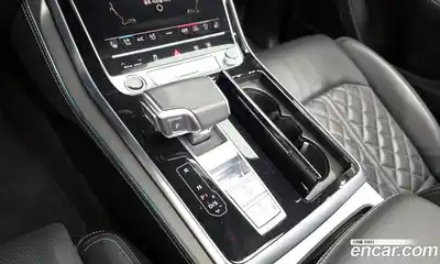 Audi Q8 2022 3.0 гидро в Москве № 162910, миниатюра 9