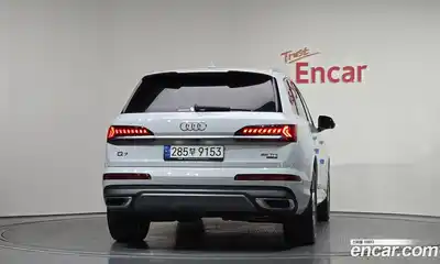 Audi Q7 2022 3.0 гидро в Москве № 163122, миниатюра 4
