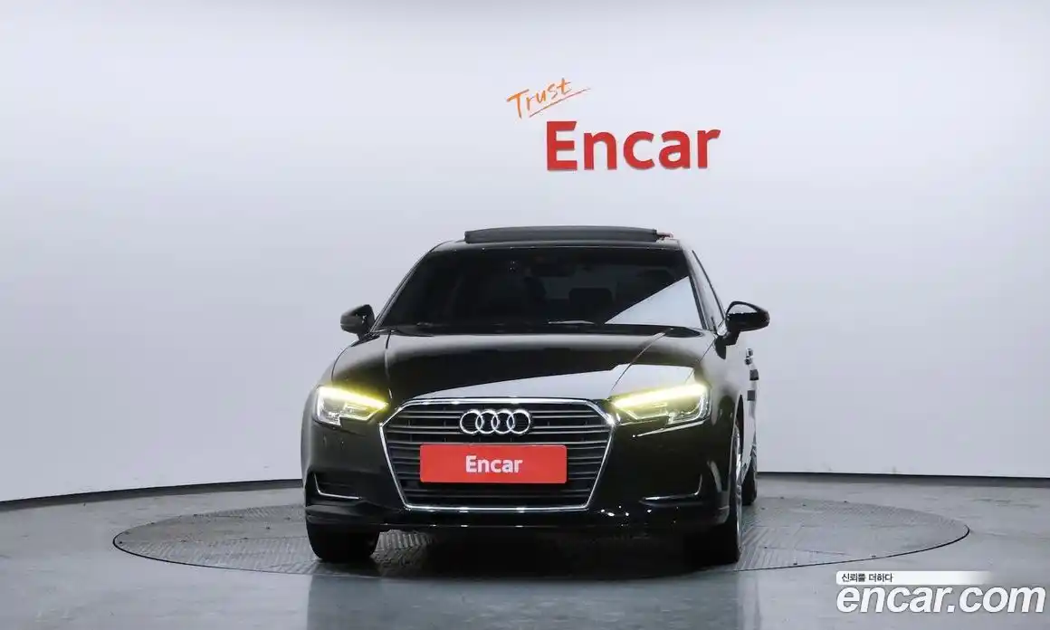 Audi A3 2018 2.0 гидро в Москве № 163387, фото 3