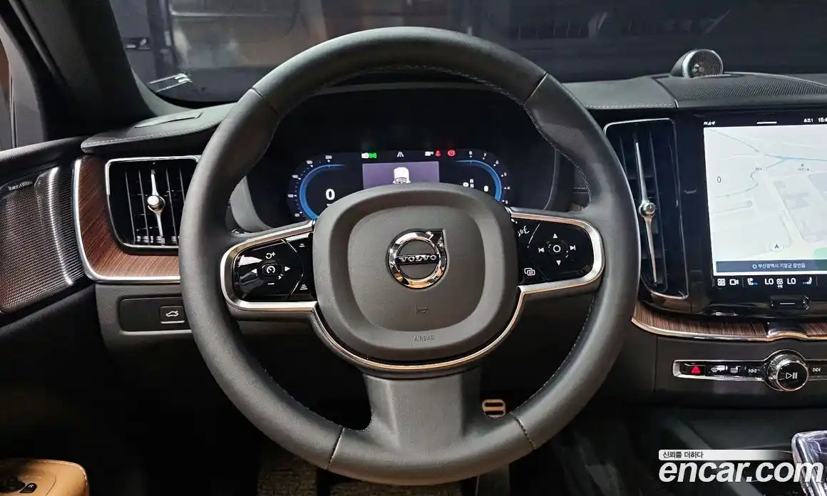Volvo XC60 2023 2.0 гидро в Москве № 164200, фото 13