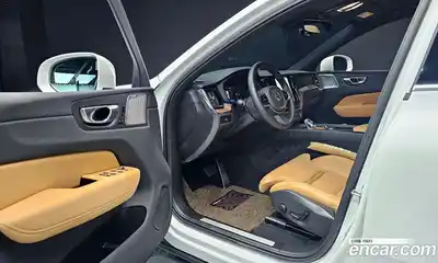 Volvo XC60 2023 2.0 гидро в Москве № 164200, миниатюра 10