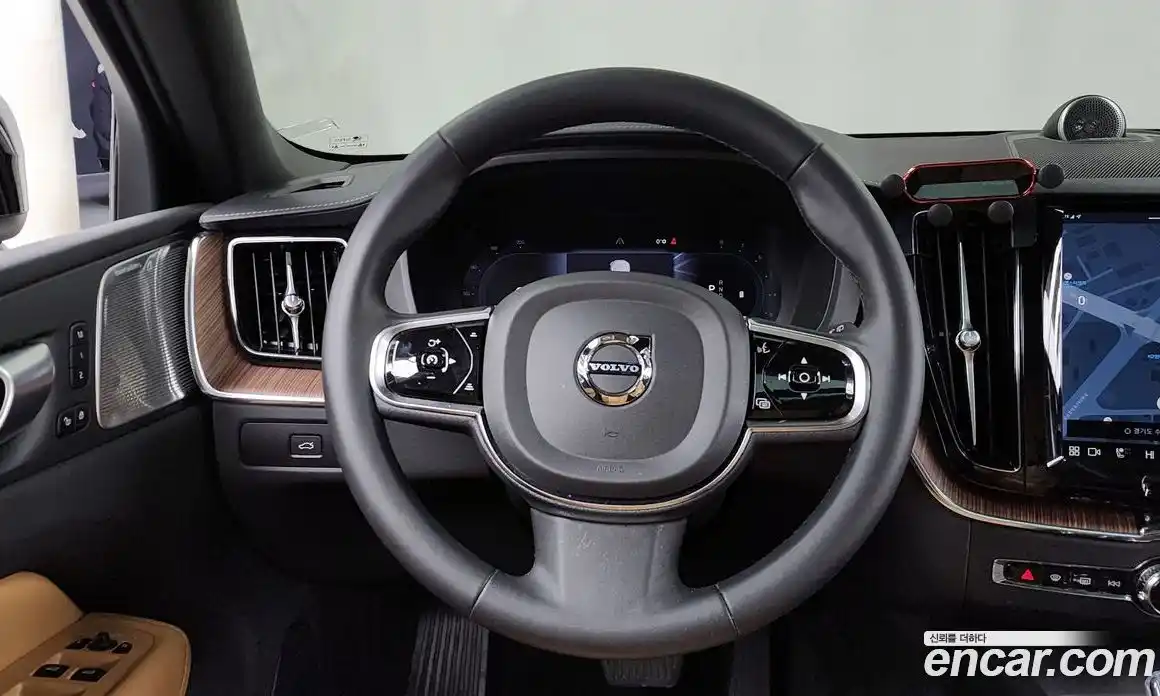 Volvo XC60 2024 2.0 гидро в Москве № 164371, фото 13