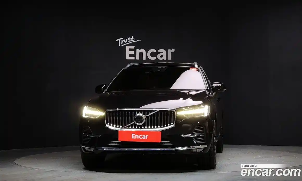 Volvo XC60 2024 2.0 гидро в Москве № 164371, фото 3