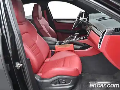 Porsche Cayenne 2023 3.0 гидро в Москве № 165739, миниатюра 10