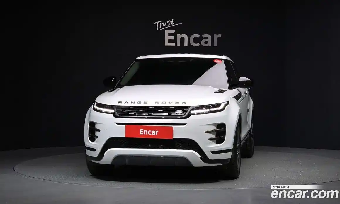 Land Rover Range-Rover Evoque 2024 2.0 гидро в Москве № 166055, фото 3