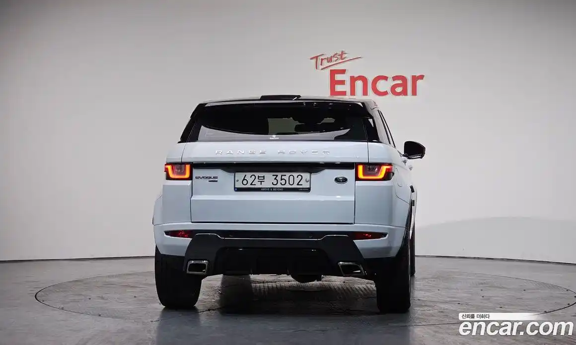 Land Rover Range-Rover Evoque 2017 2.0 гидро в Москве № 166397, фото 4