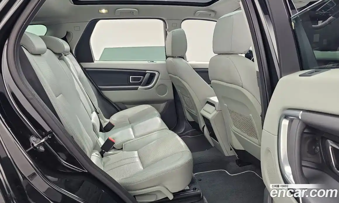 Land Rover Discovery Sport 2016 2.0 гидро в Москве № 166523, фото 13