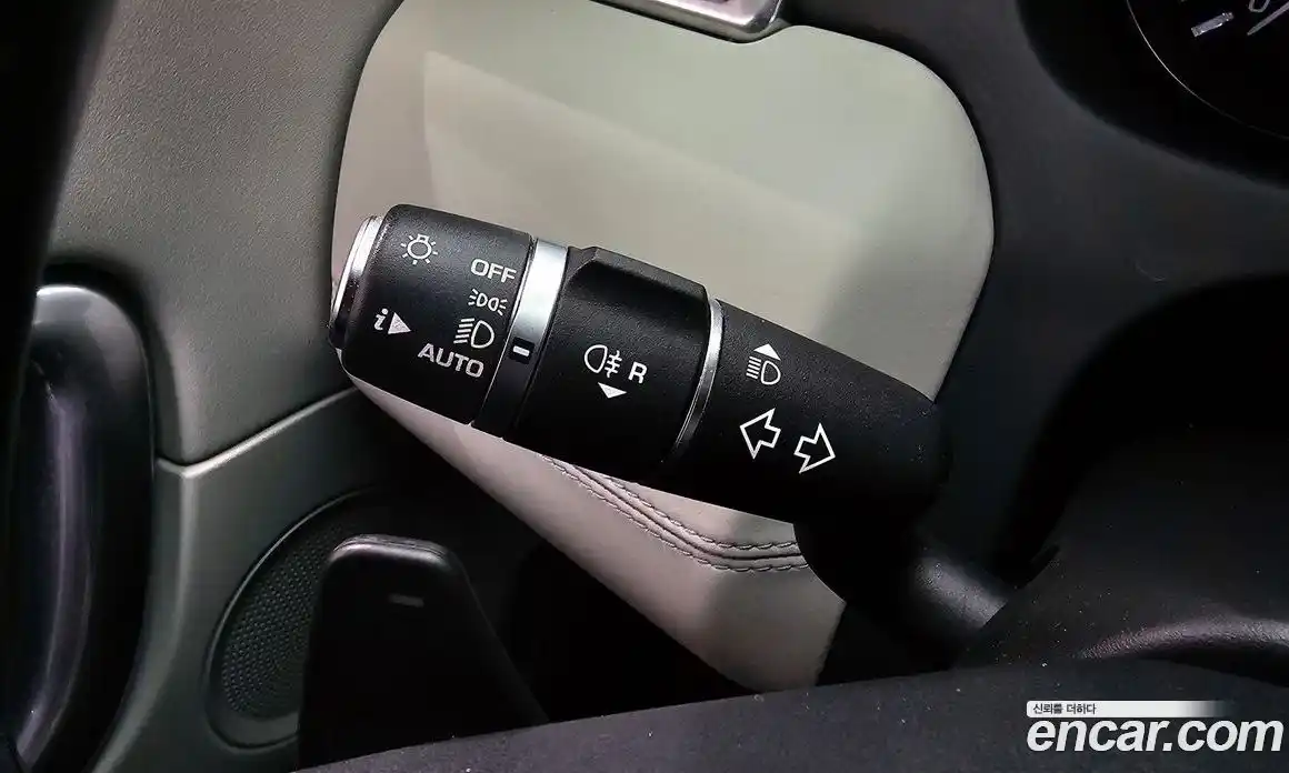 Land Rover Discovery Sport 2016 2.0 гидро в Москве № 166523, фото 18
