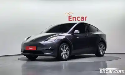 Tesla Model Y, 2023