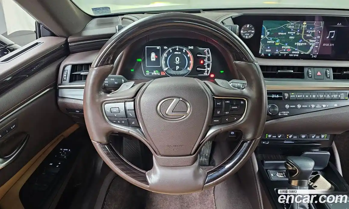 Lexus ES 2020 2.5 гидро в Москве № 168079, фото 13
