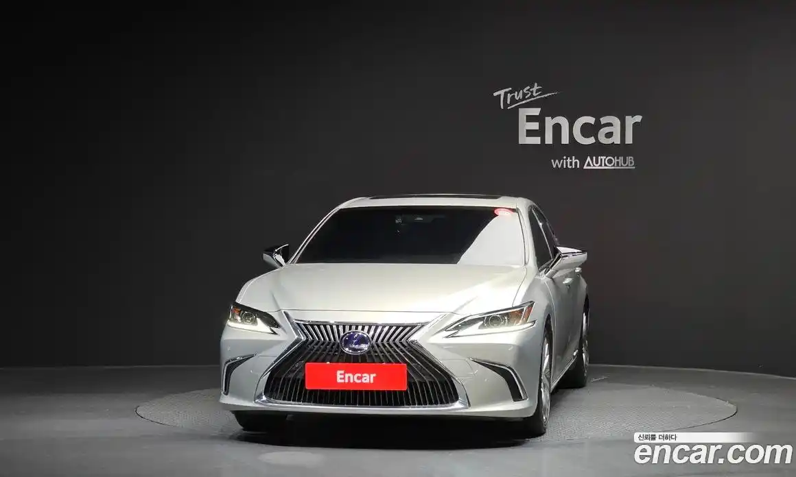 Lexus ES 2020 2.5 гидро в Москве № 168079, фото 3