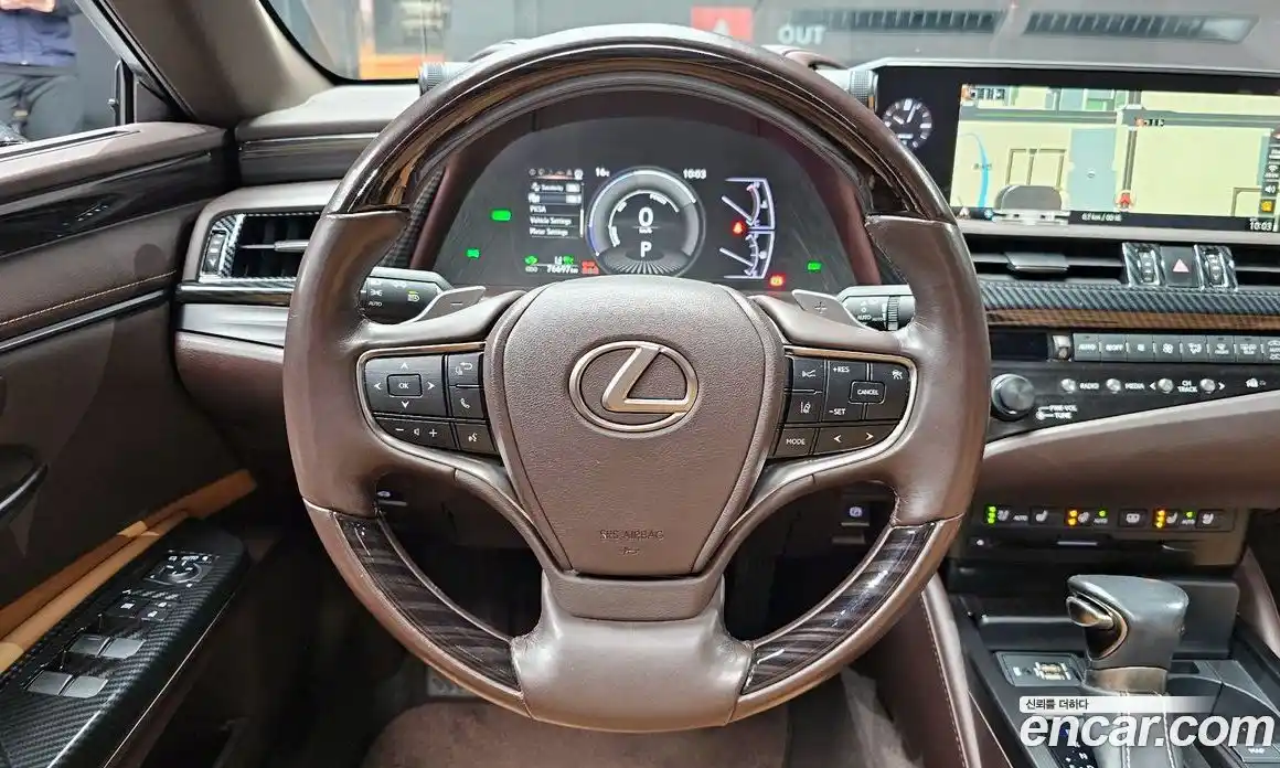 Lexus ES 2018 2.5 гидро в Москве № 168132, фото 13