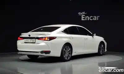 Lexus ES 2018 2.5 гидро в Москве № 168132, миниатюра 2