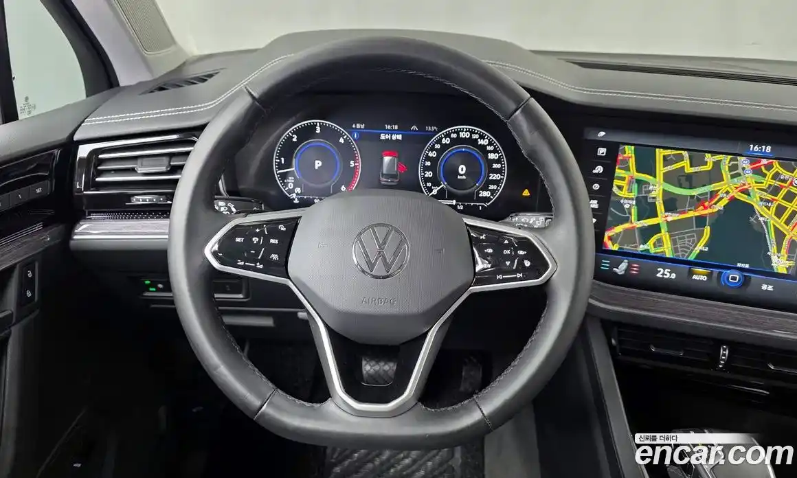 Volkswagen Touareg 2023 3.0 гидро в Москве № 168568, фото 13