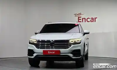Volkswagen Touareg 2023 3.0 гидро в Москве № 168568, миниатюра 3