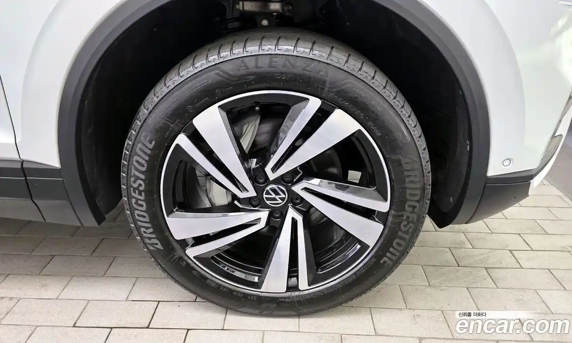 Volkswagen Touareg 2023 3.0 гидро в Москве № 168568, фото 5