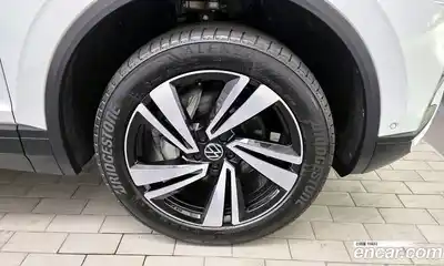 Volkswagen Touareg 2023 3.0 гидро в Москве № 168568, миниатюра 5